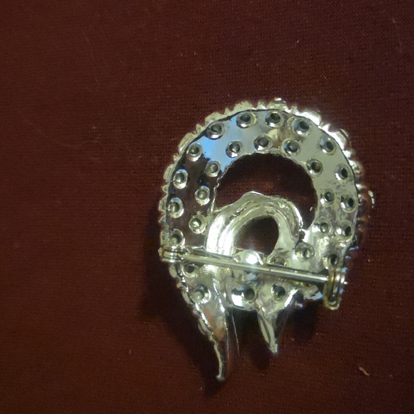 Vintage Elegant Silver Crystal Brooch - Picture 4 of 6